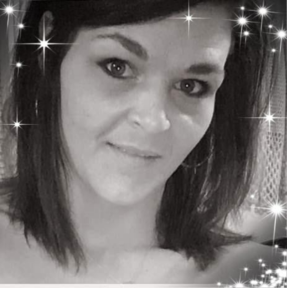 Meet your Posher, Corie lee